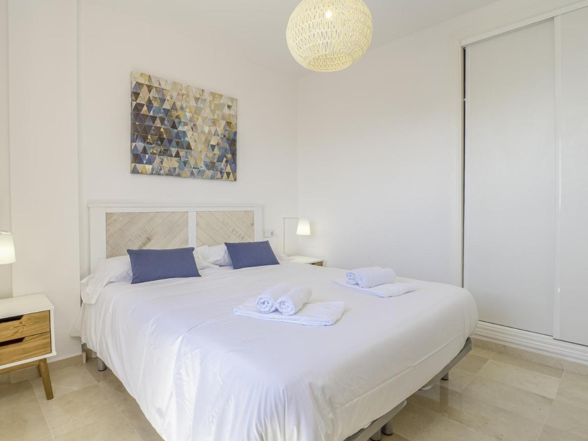 2308- 2Bedrooms Apt With Stunning Sea View-Terrace Манилва Экстерьер фото